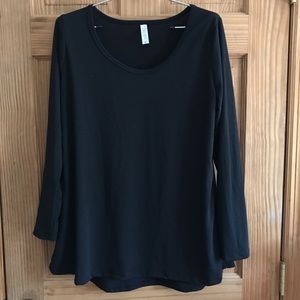 Lularoe Lynnae Solid Black Long Sleeve Shirt Top